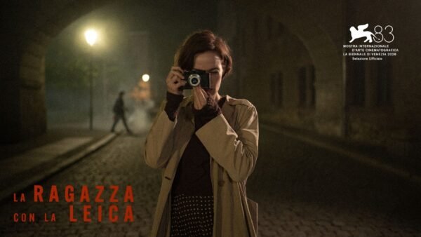 Venezia 83 – La ragazza con la Leica